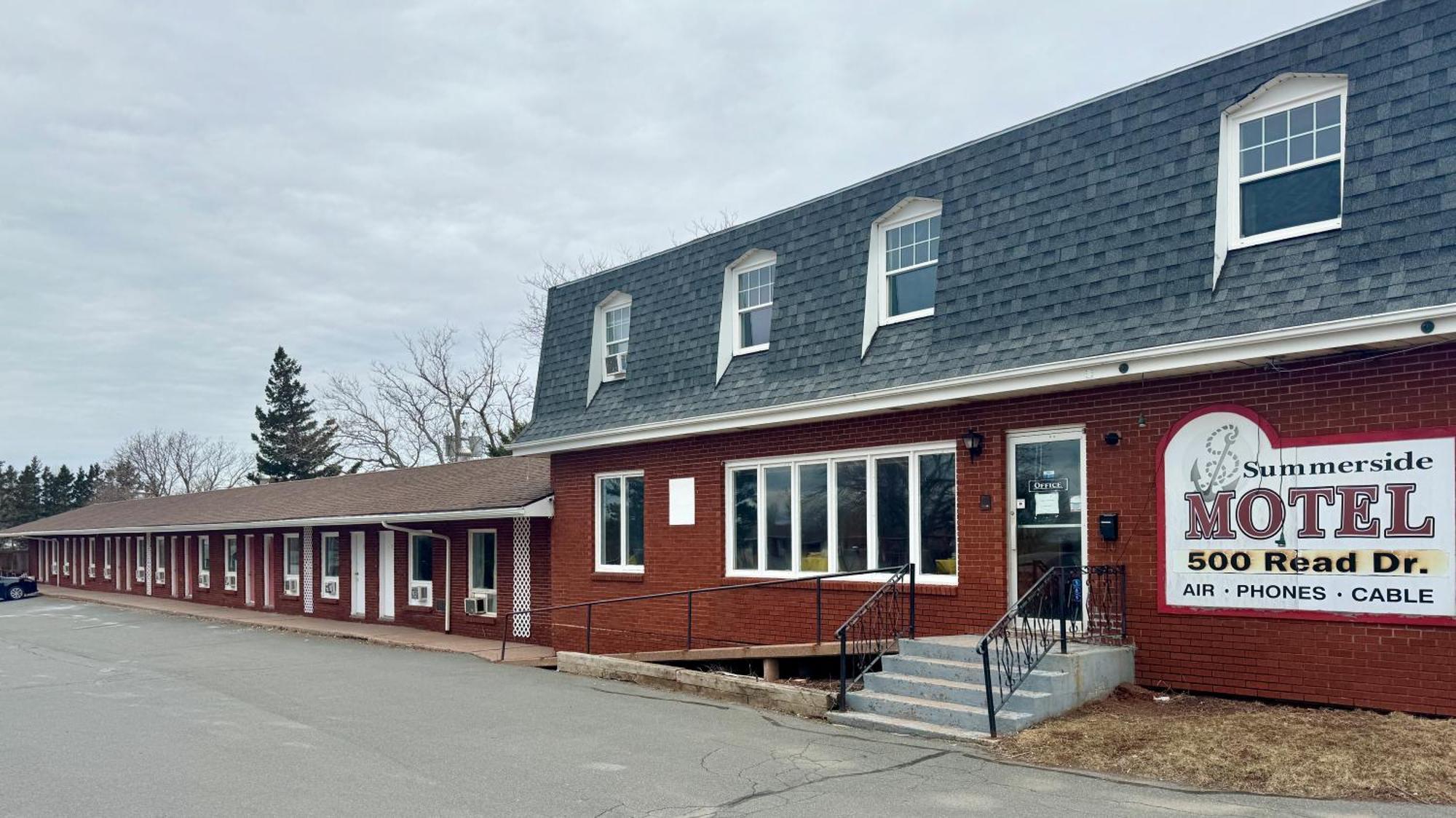 Summerside Motel &Cottages Exterior photo